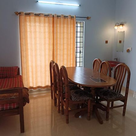 Venissa Serviceapartment Chikmagalūr エクステリア 写真