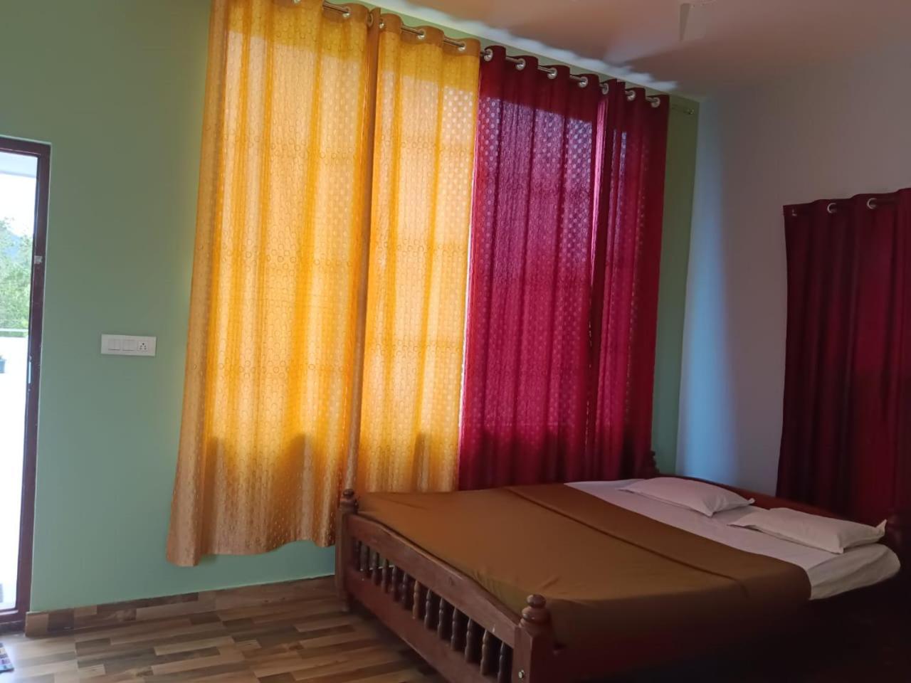 Venissa Serviceapartment Chikmagalūr エクステリア 写真